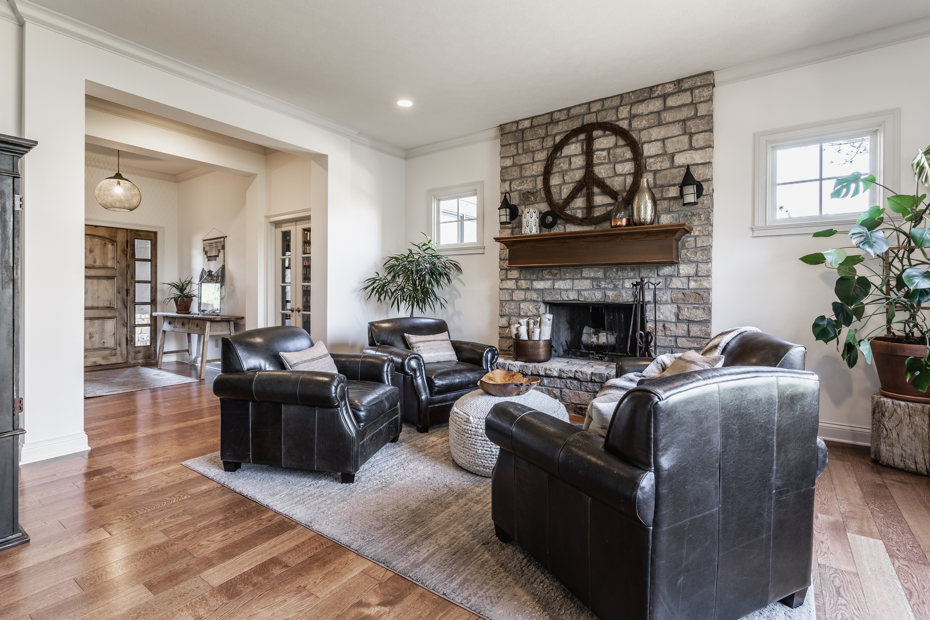 11370 Redwing Court Fishers, IN 46037 - Photo 9 of 57