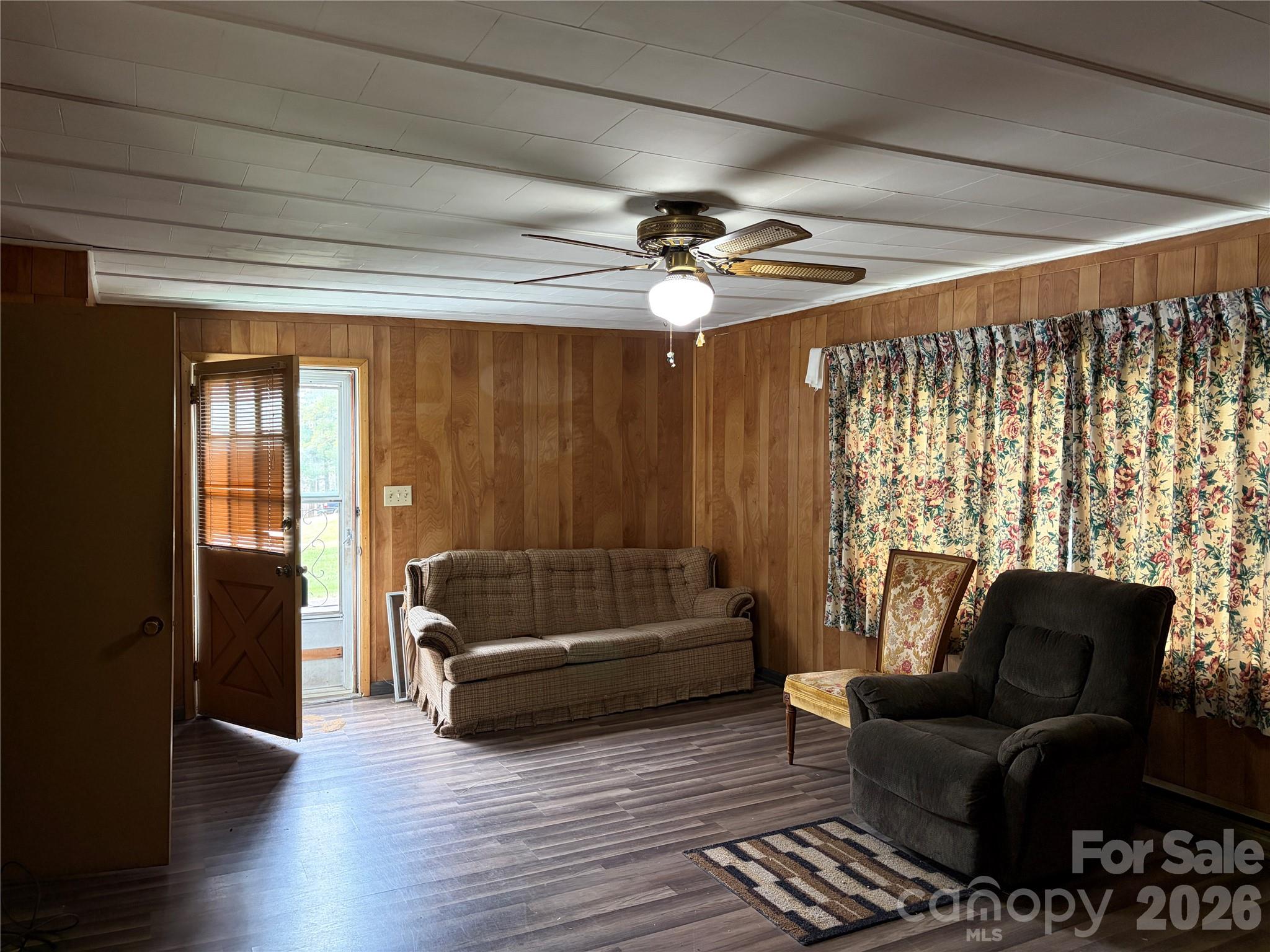 72 Alexander Road Weaverville, NC 28787 - Photo 5 of 17 a living room with furniture and a window
