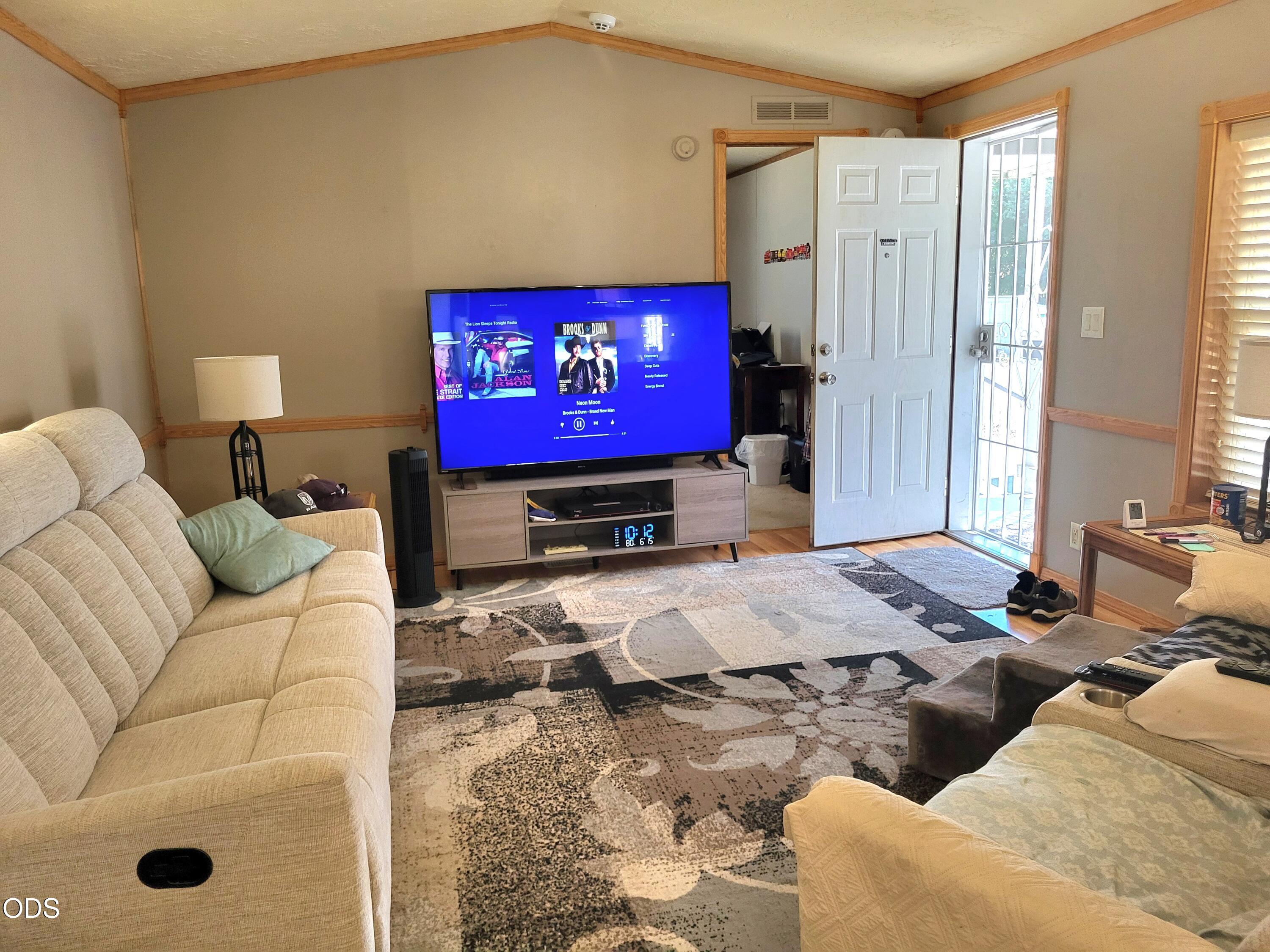 2385 Table Rock Road, Unit SPC 3 Medford, OR 97501 - Photo 11 of 19