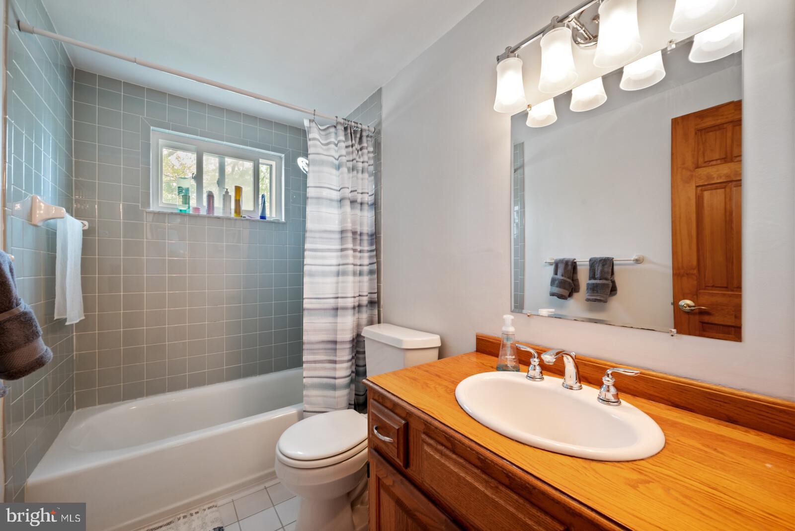 1377 Seneca Road North Brunswick, NJ 08902 - Photo 22 of 27 Gallery Image 22