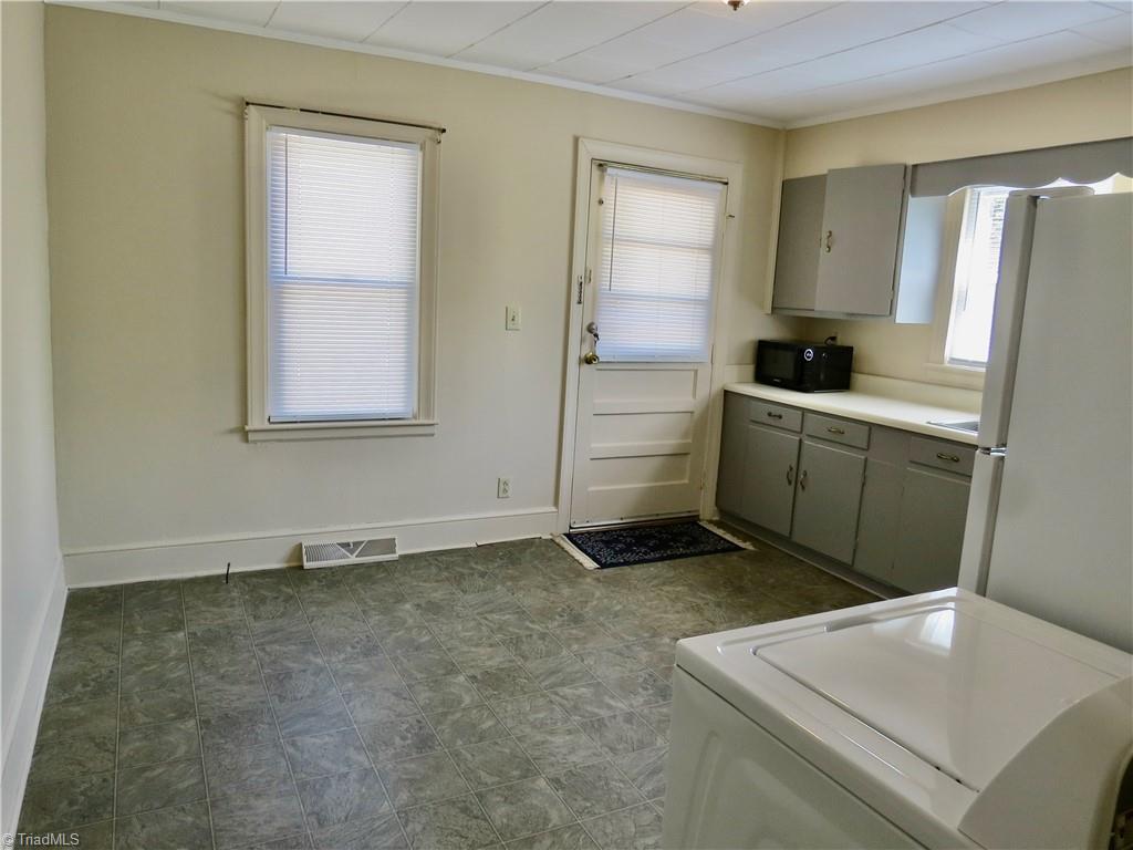 793 Wolf Island Road Reidsville, NC 27320 - Photo 3 of 22 Addit view kitchen