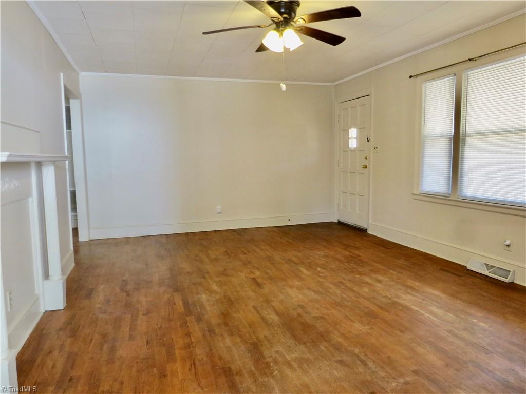 793 Wolf Island Road Reidsville, NC 27320 - Photo 7 of 22 Addit Livingroom