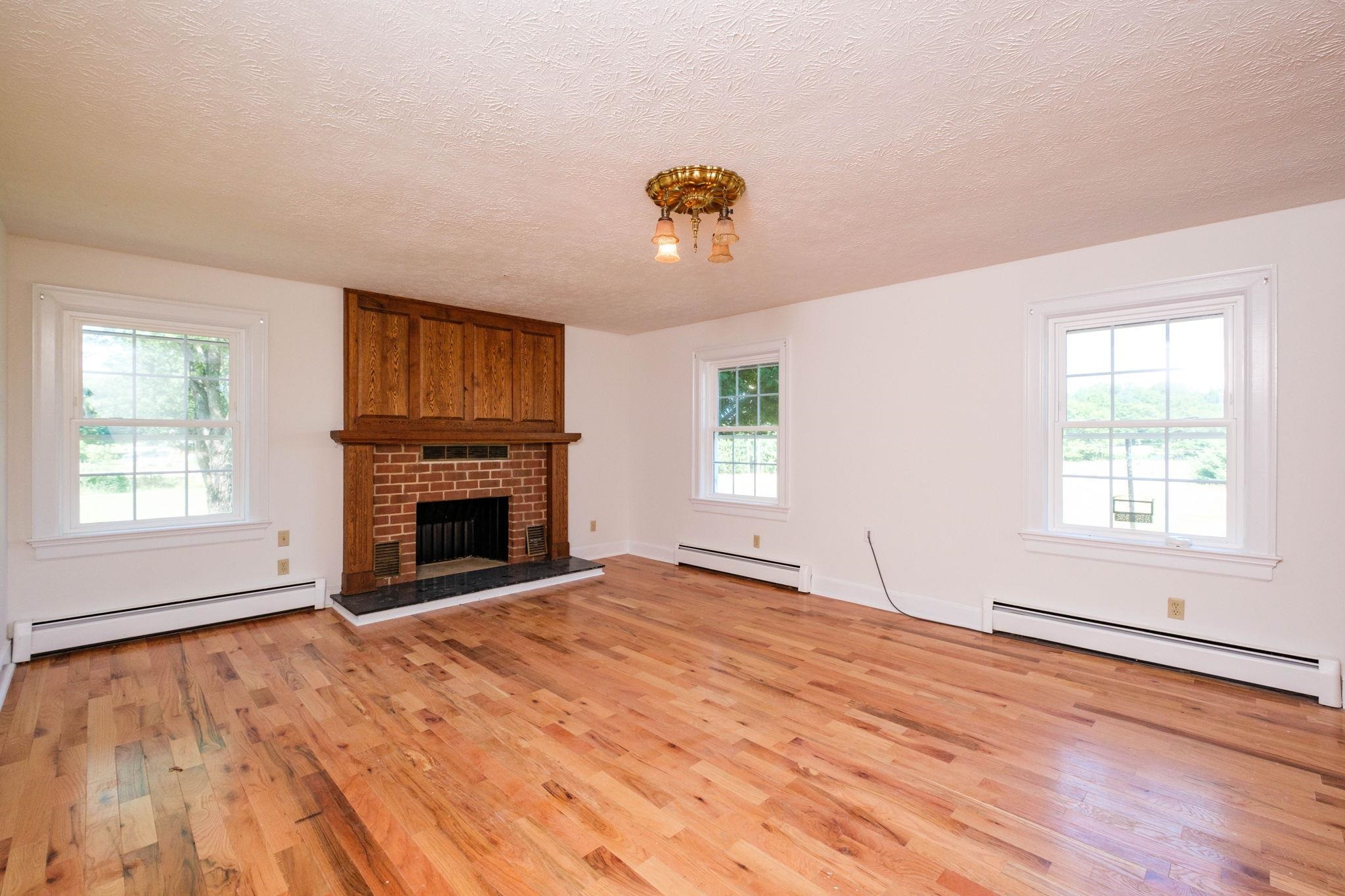 1370 Middlebrook Road Staunton, VA 24401 - Photo 10 of 58