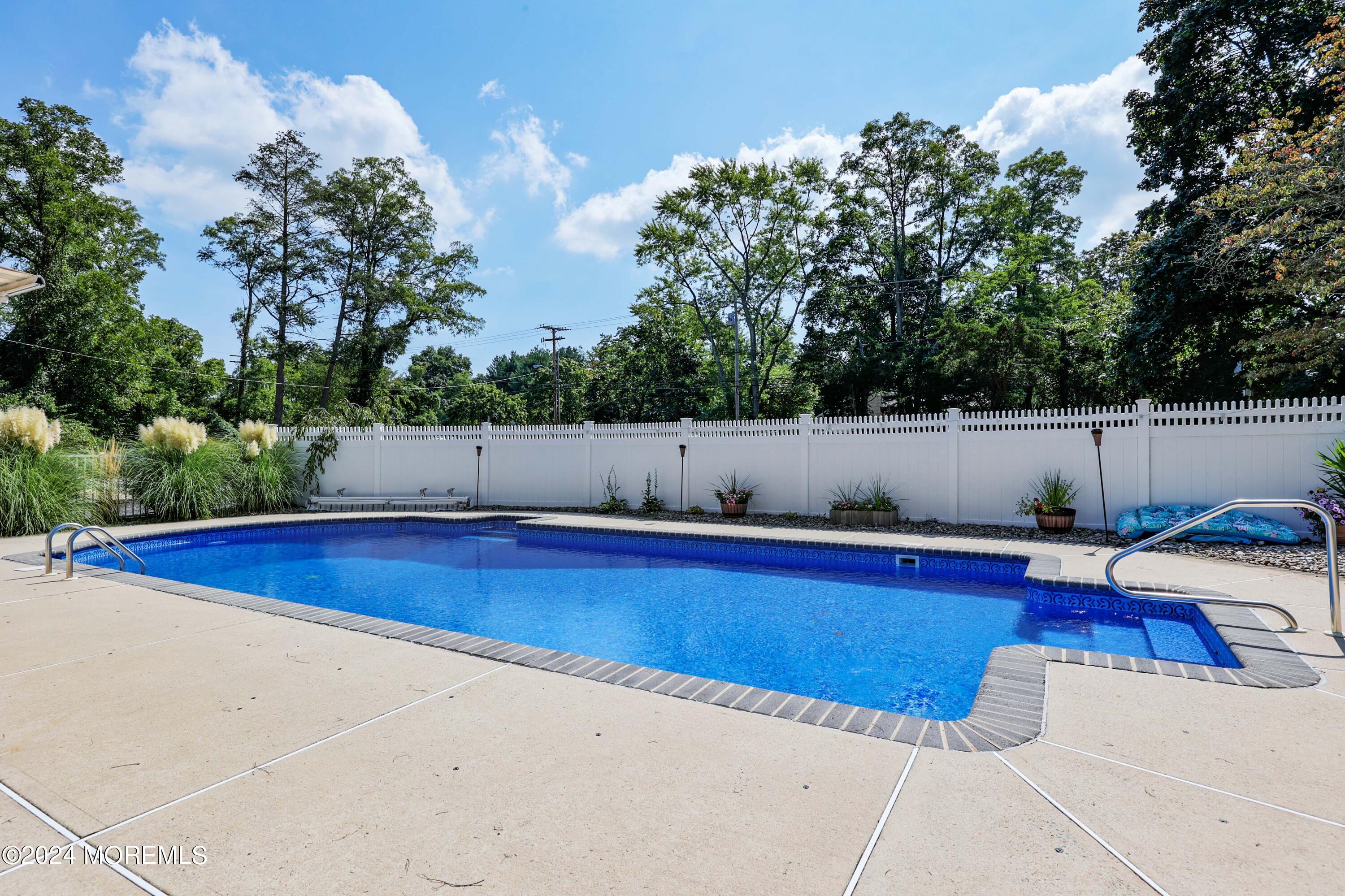 1158 West Front Street Lincroft, NJ 07738 - Photo 27 of 33