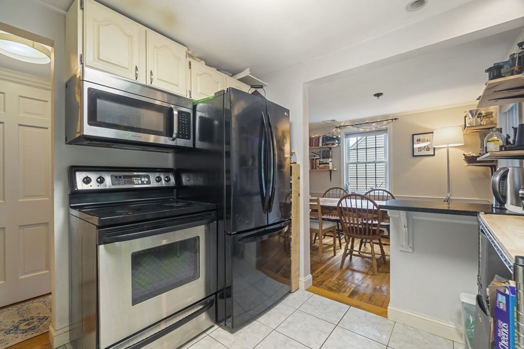 14 Harwick Road Wakefield, MA 01880 - Photo 8 of 34 Gallery Image 8