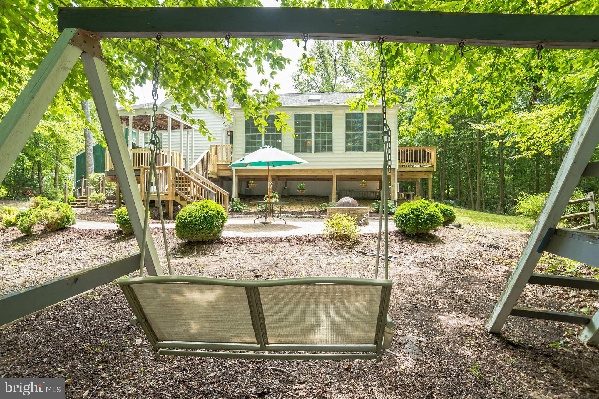 2102 Holly Neck Road Baltimore, MD 21221 - Photo 4 of 30