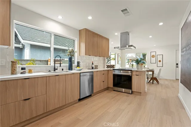 $1,550,000 | 5308 South Victoria Avenue, Los Angeles, CA 90043
