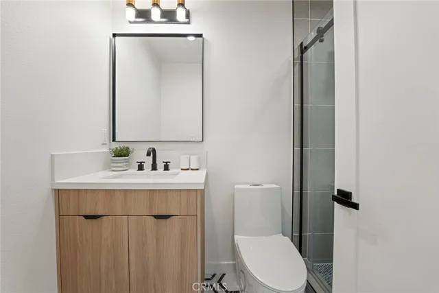 $1,550,000 | 5308 South Victoria Avenue, Los Angeles, CA 90043