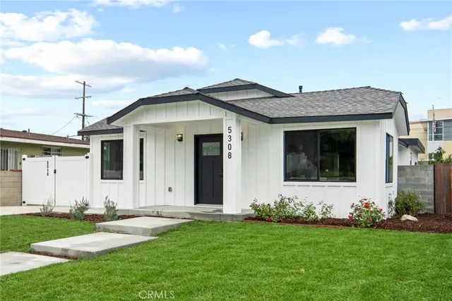 $1,550,000 | 5308 South Victoria Avenue, Los Angeles, CA 90043