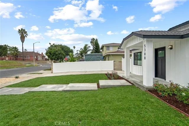 $1,550,000 | 5308 South Victoria Avenue, Los Angeles, CA 90043