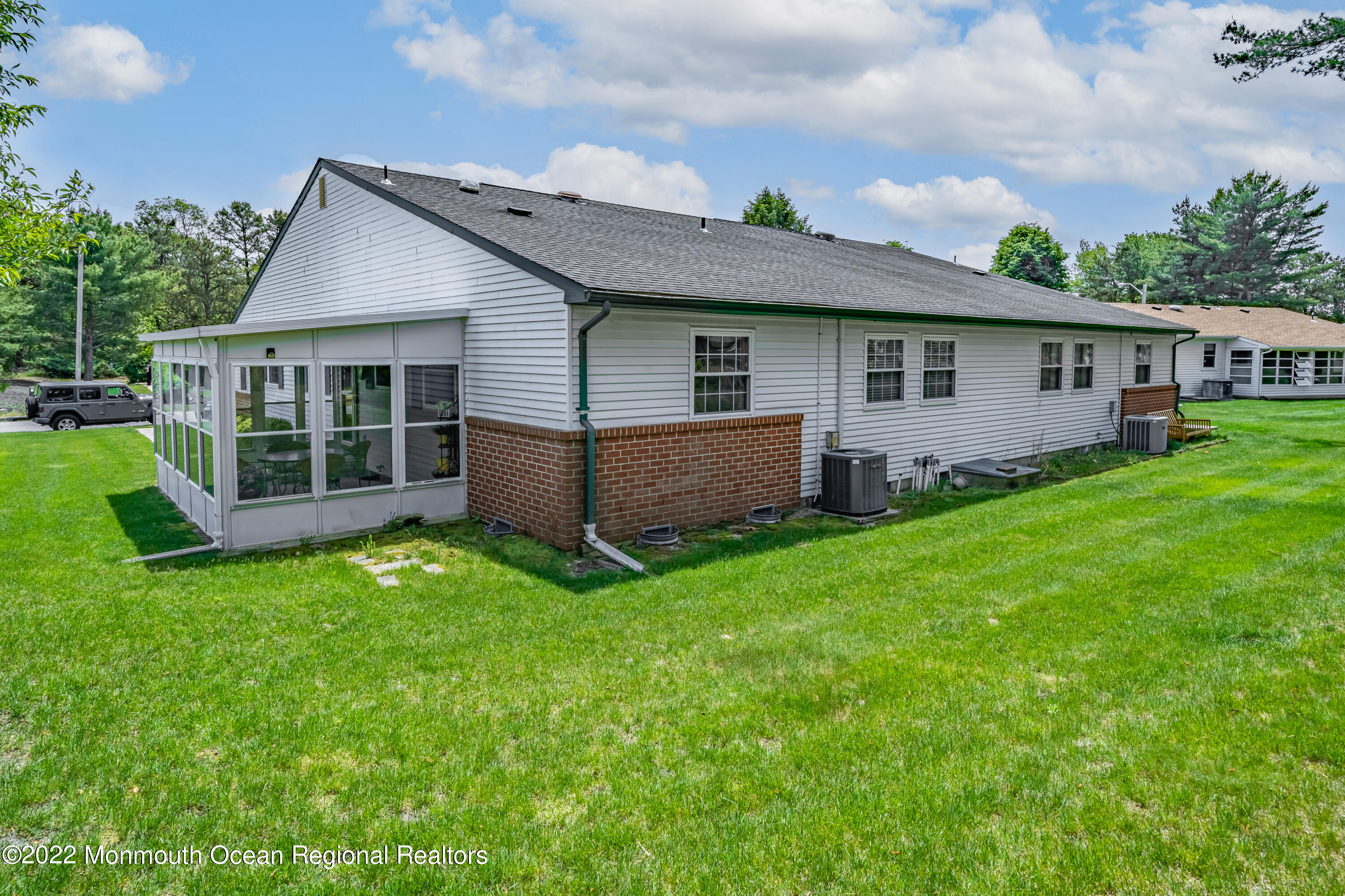 15 B Berkshire Road Whiting, NJ 08759 - Photo 4 of 21 4