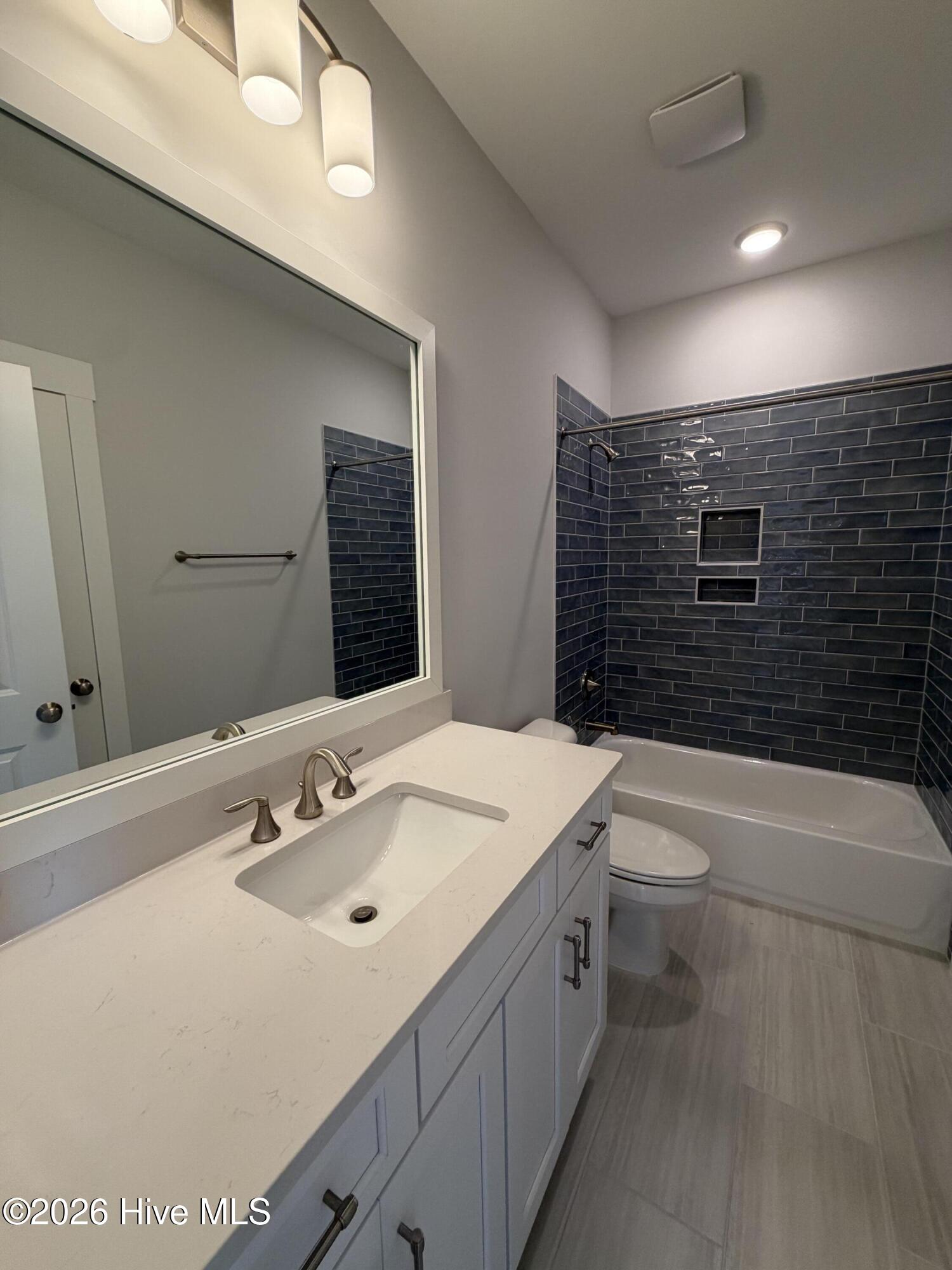 3166 Painted Turtle Loop, Unit 5 Wilmington, NC 28409 - Photo 9 of 31 IMG_8536