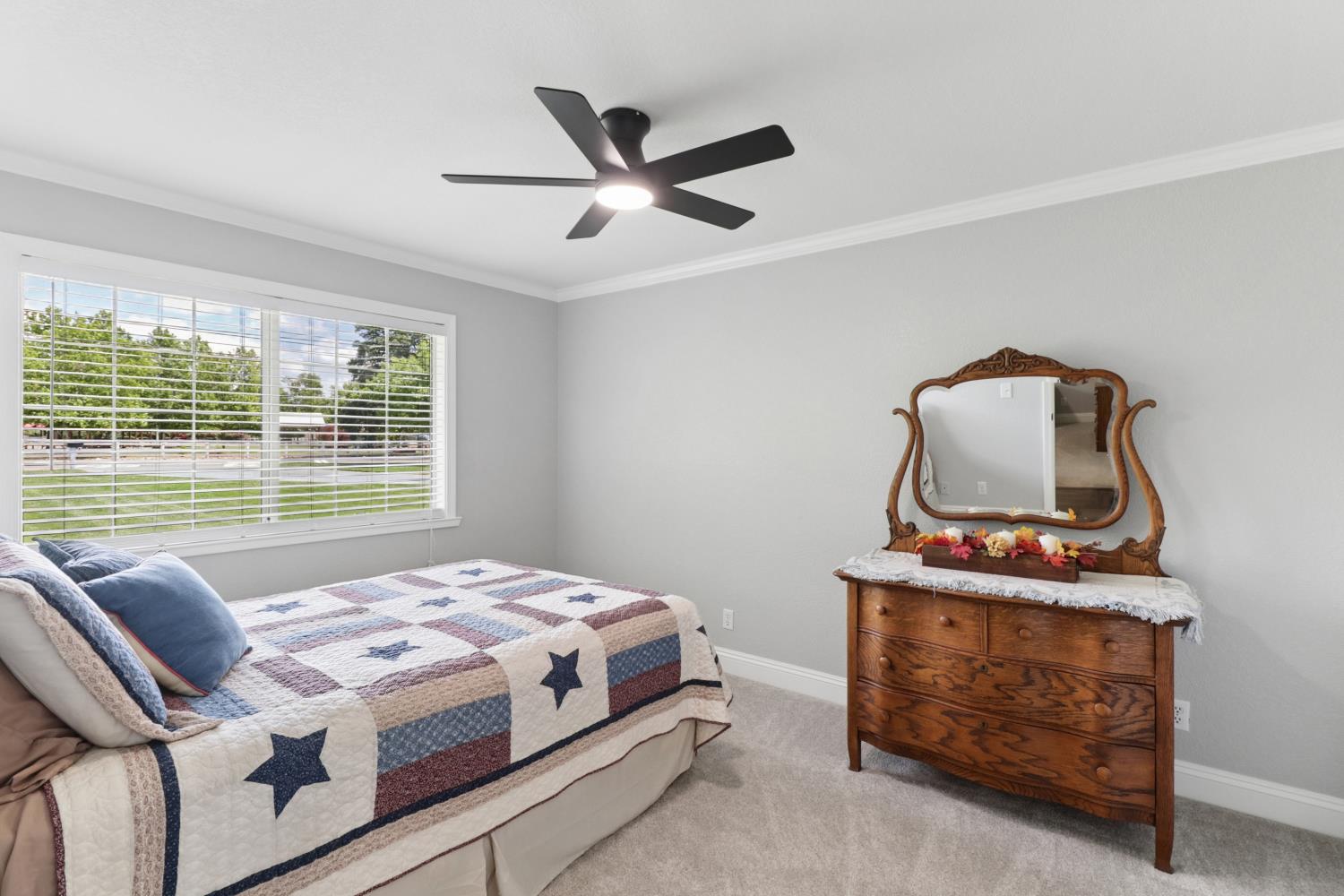 10576 Sheldon Road Elk Grove, CA 95624 - Photo 36 of 74