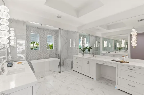 $5,750,000 | 700 Partridge Court, Marco Island, FL 34145