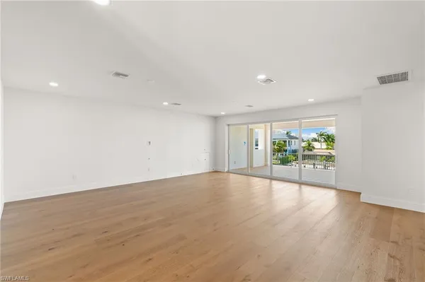 $5,750,000 | 700 Partridge Court, Marco Island, FL 34145