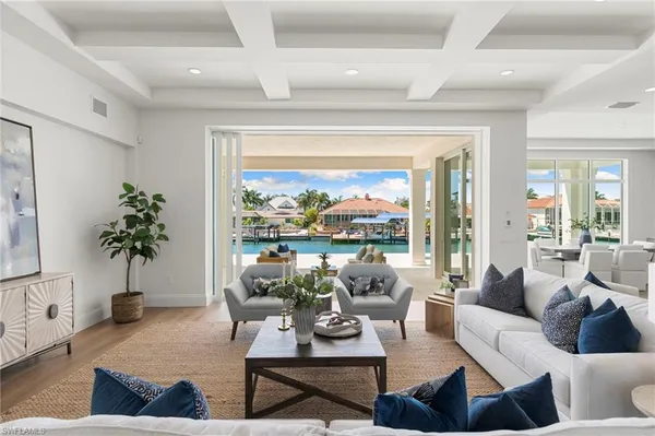 $5,750,000 | 700 Partridge Court, Marco Island, FL 34145