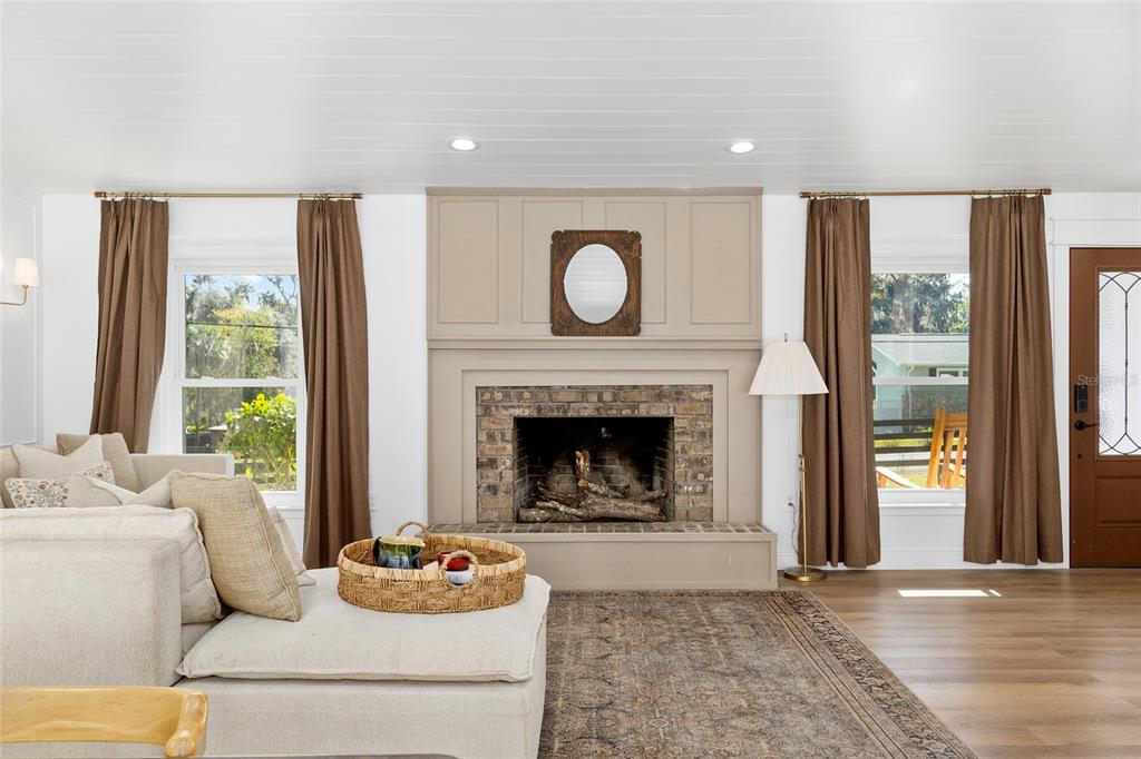 541 Southwest 35th Street Ocala, FL 34471 - Photo 3 of 60