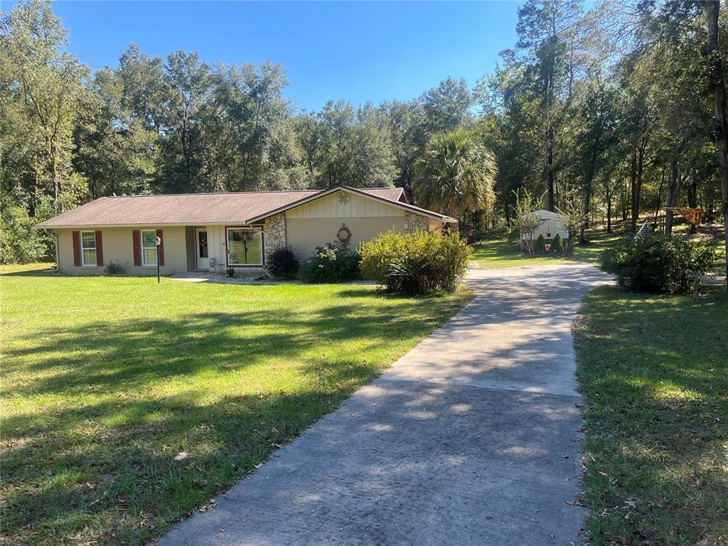 9025 Southwest 200th Terrace Road Dunnellon, FL 34431 - Photo 1 of 1 Front of home