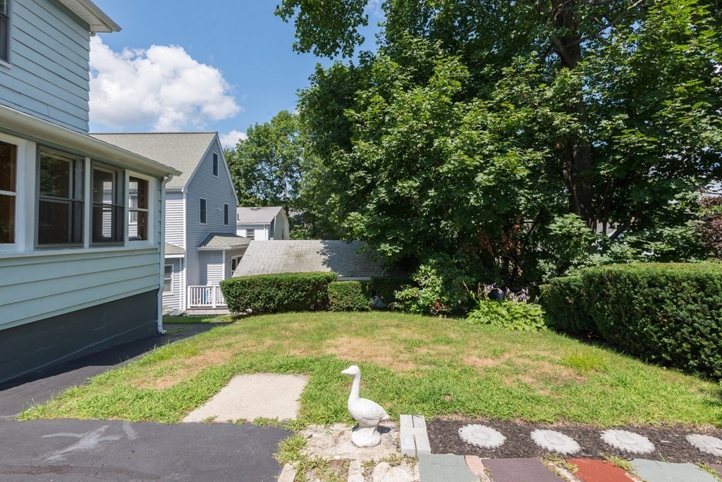77 Newland Road Arlington, MA 02474 - Photo 31 of 32 Gallery Image 31