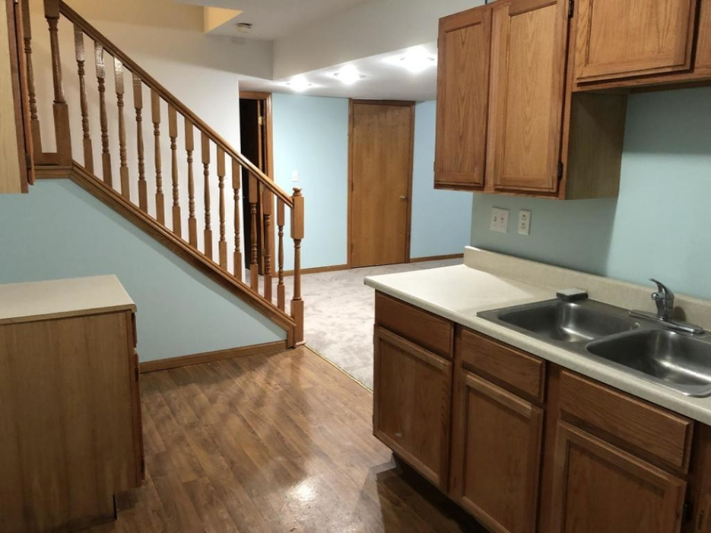 7069 Moorsbridge Road Portage, MI 49024 - Photo 29 of 55 Basement Kitchen - Alternate view