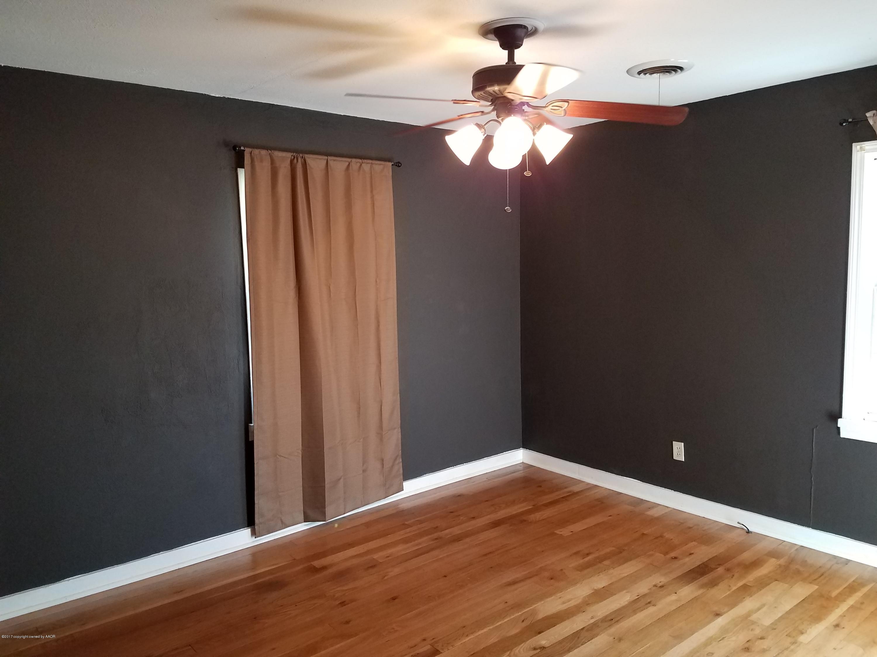 3622 South Hayden Street Amarillo, TX 79110 - Photo 8 of 11 3622 Hayden 3rd
