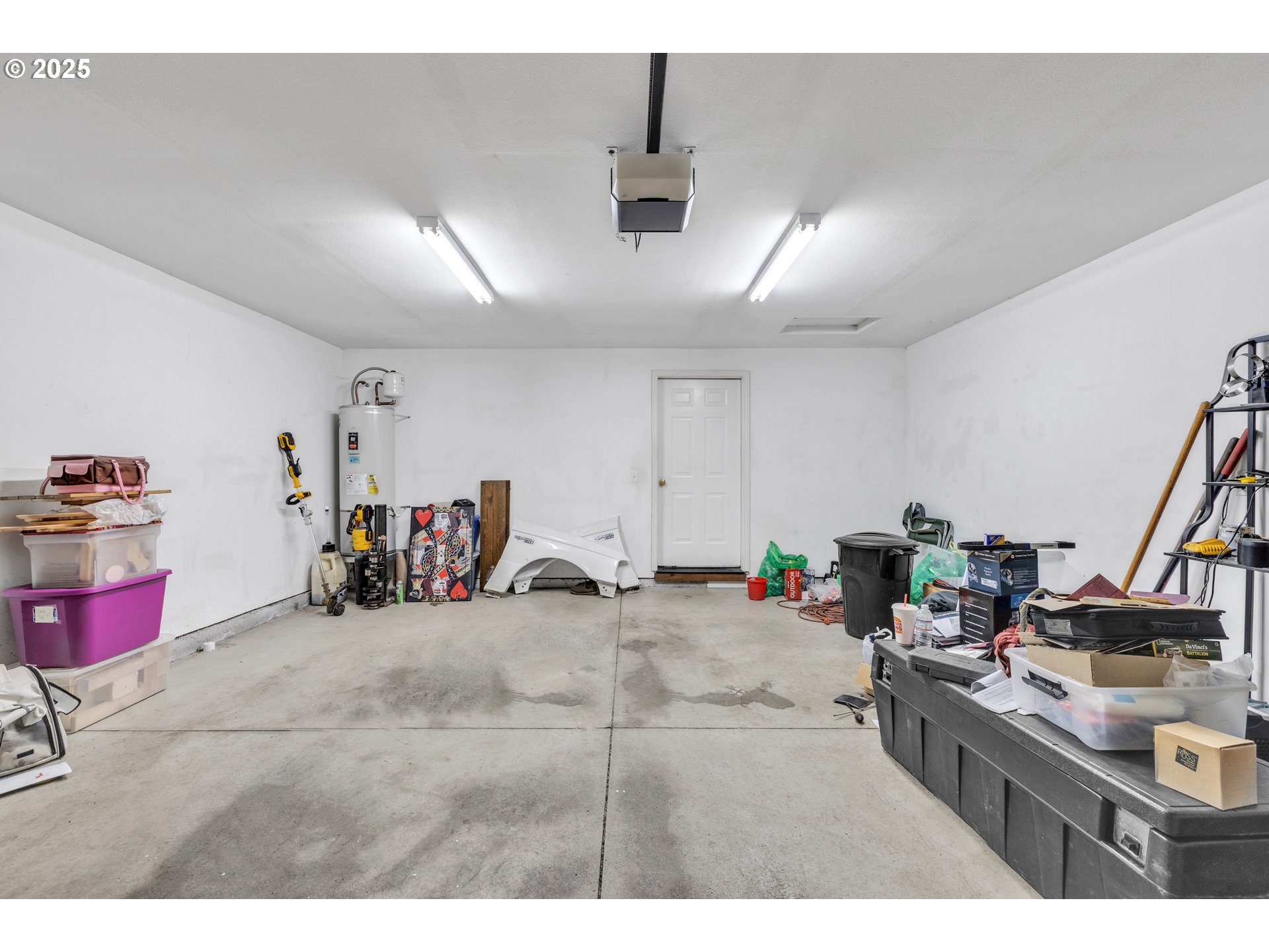 3397 Oak Street Florence, OR 97439 - Photo 22 of 48 a view of a room with gym equipment