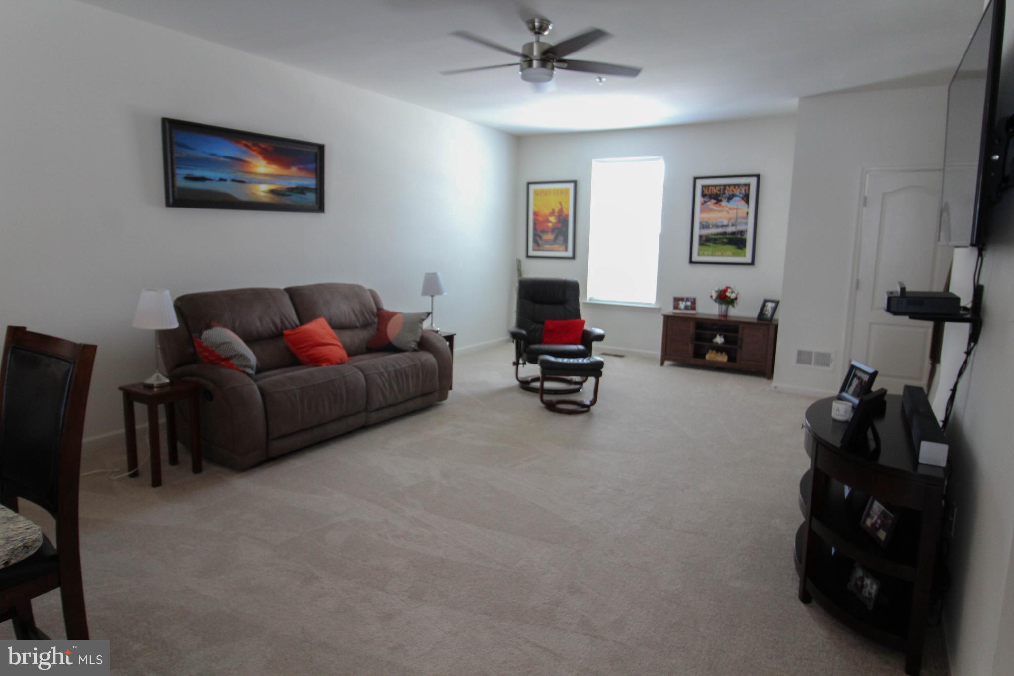 10413 Braddock Run Road Middle River, MD 21220 - Photo 11 of 24 Living Room