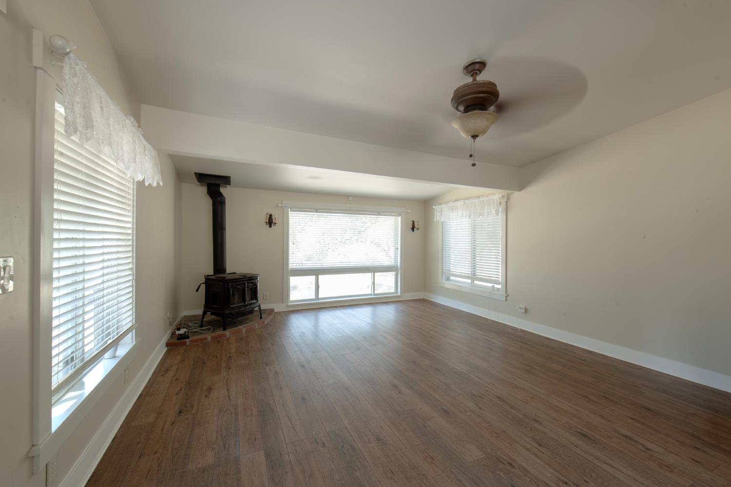 4489 Varain Road Mariposa, CA 95338 - Photo 5 of 28