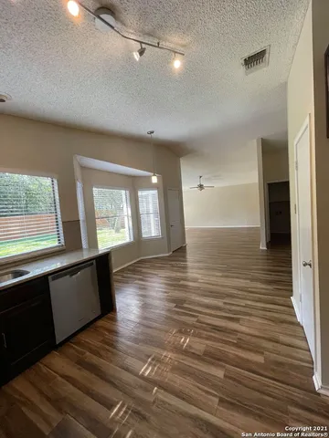 $2,200 | 13923 Cedar Canyon, San Antonio, TX 78231