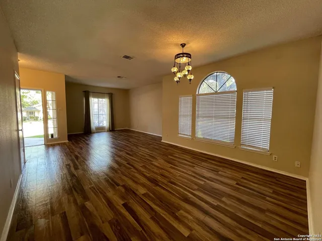 $2,200 | 13923 Cedar Canyon, San Antonio, TX 78231