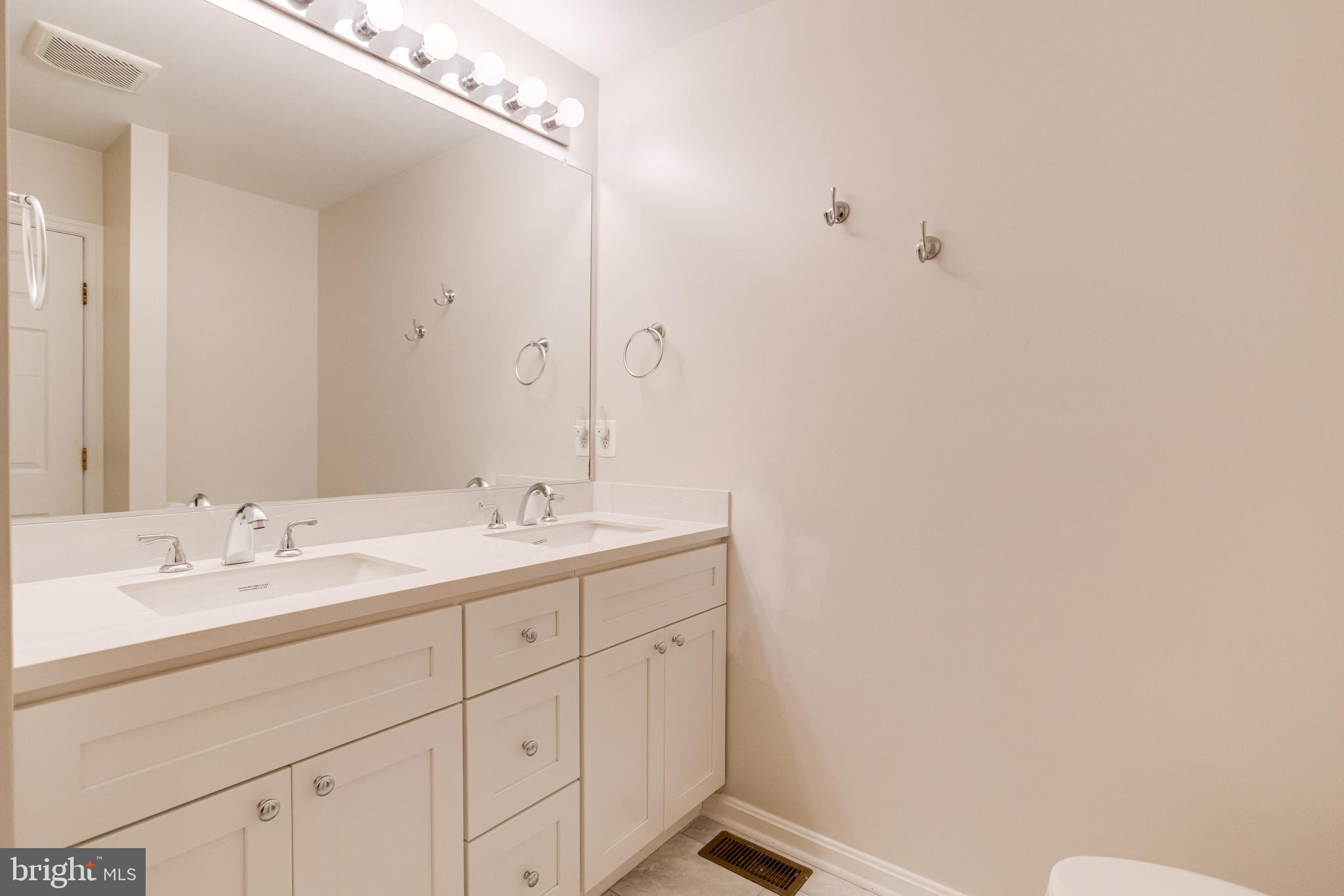 8718 Autumn Ridge Court Odenton, MD 21113 - Photo 38 of 40 Gallery Image 38