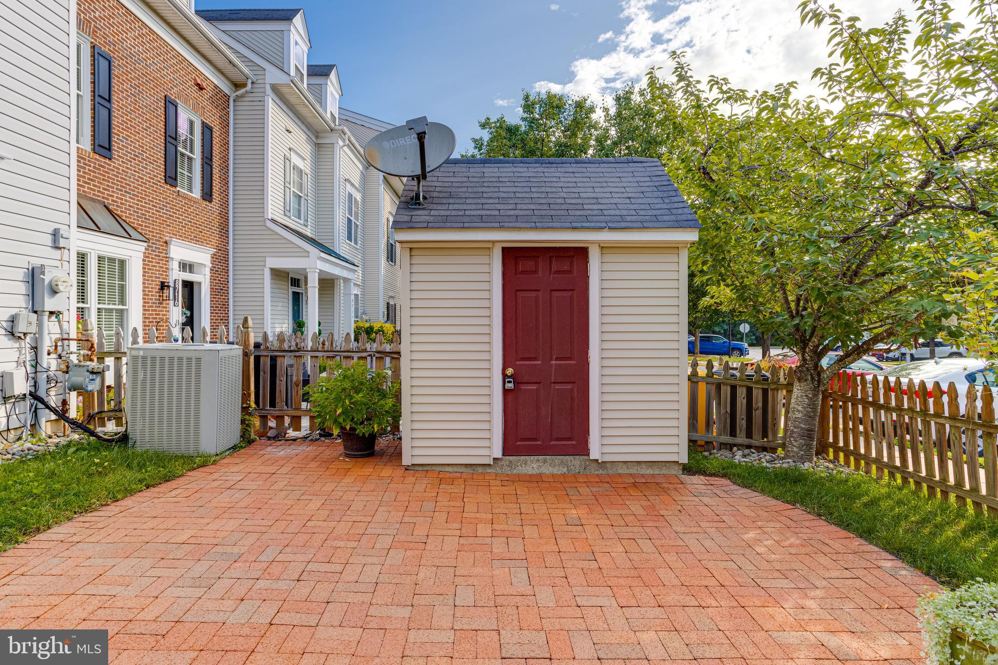 8718 Autumn Ridge Court Odenton, MD 21113 - Photo 4 of 40 Gallery Image 4
