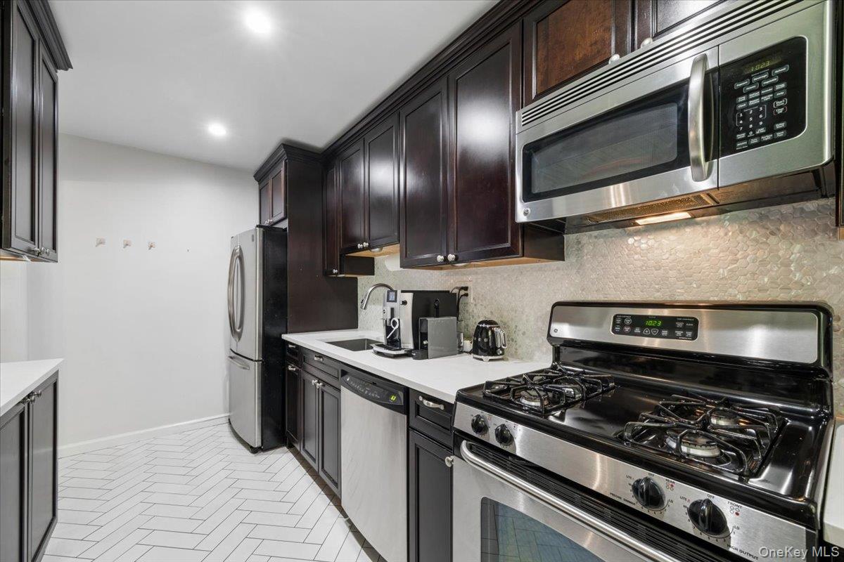 51 Avon Circle, Unit D Rye Brook, NY 10573 - Photo 6 of 30 Kitchen is organized well and a great space to cook