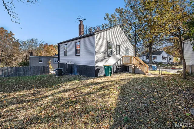 $99,900 | 24 Lamar Drive, St. Louis, MO 63136