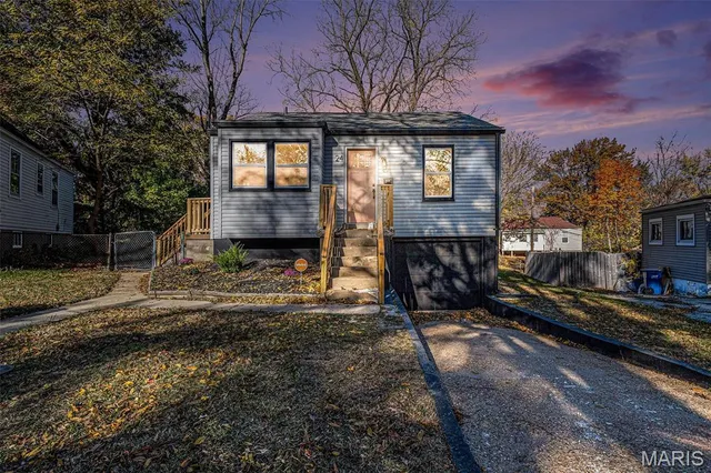 $99,900 | 24 Lamar Drive, St. Louis, MO 63136