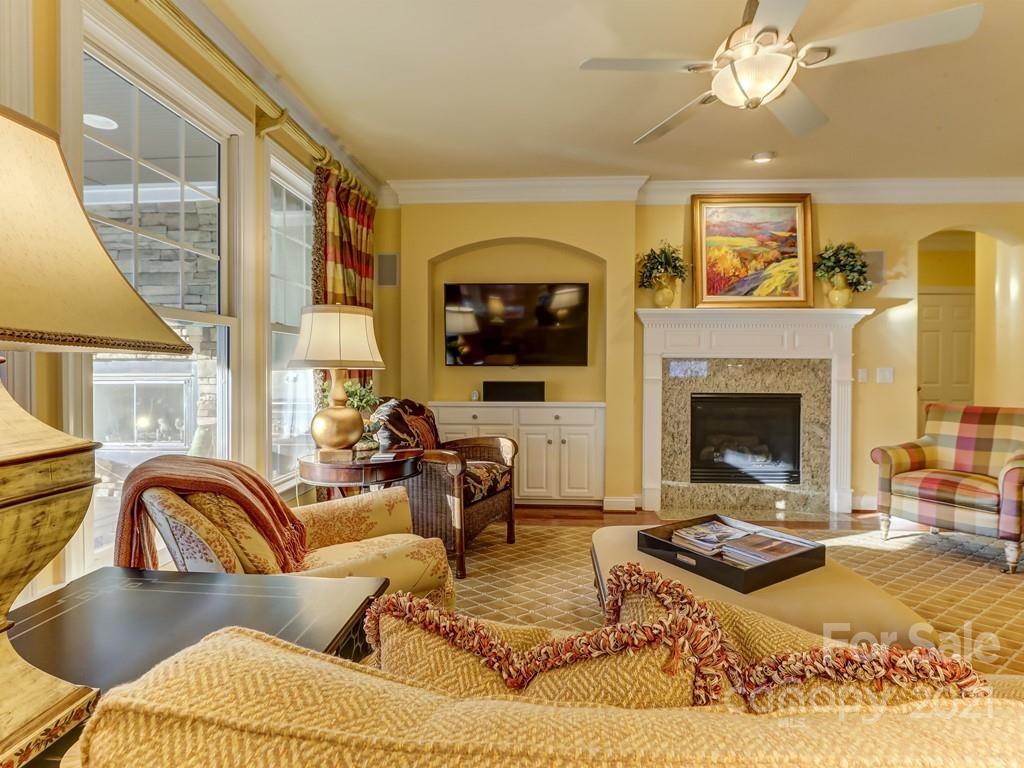 5325 Maddox Court Fort Mill, SC 29708 - Photo 13 of 48 Gallery Image 13