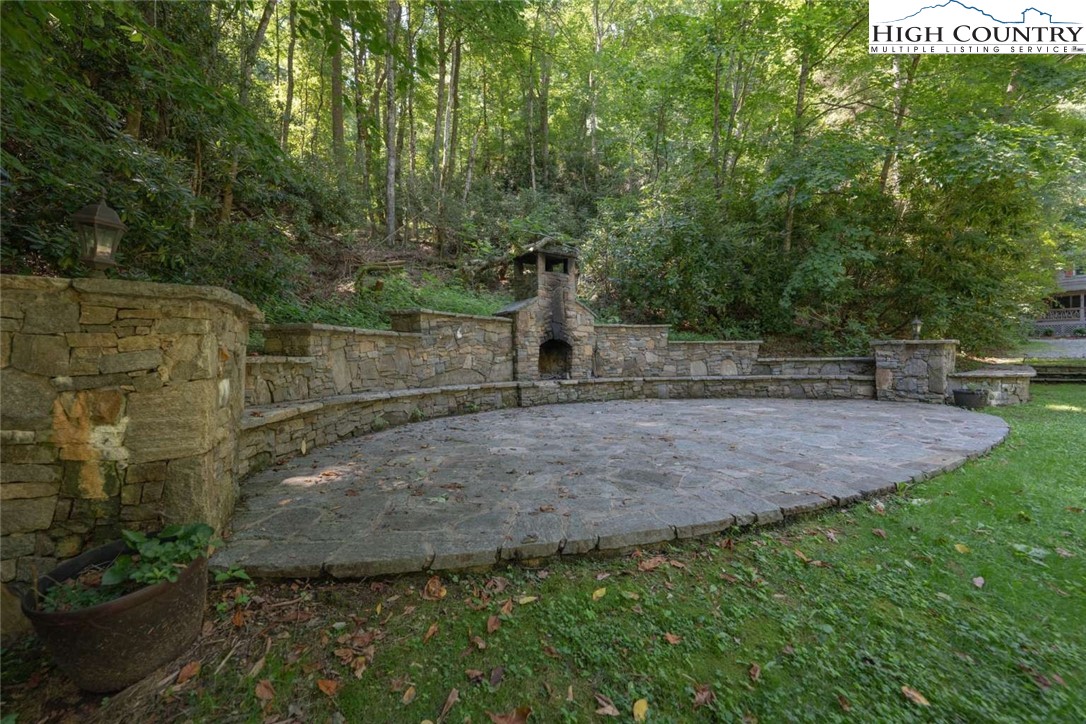 181 Bluestone Wild Road Banner Elk, NC 28604 - Photo 8 of 20 Gallery Image 8