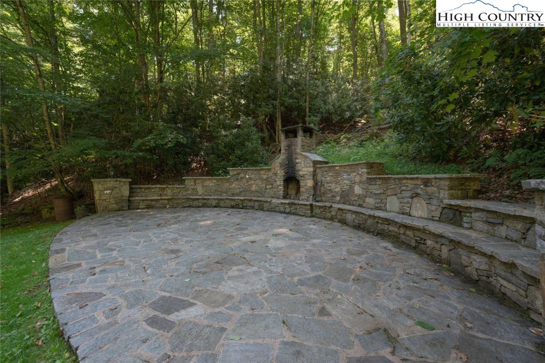 181 Bluestone Wild Road Banner Elk, NC 28604 - Photo 9 of 20 Gallery Image 9