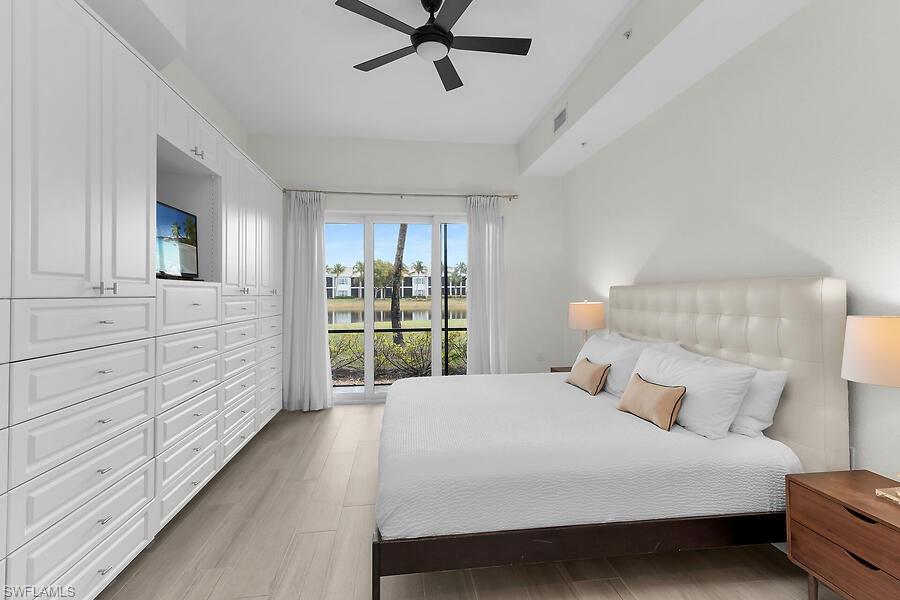 9292 Belle Court, Unit 101 Naples, FL 34114 - Photo 11 of 43 i