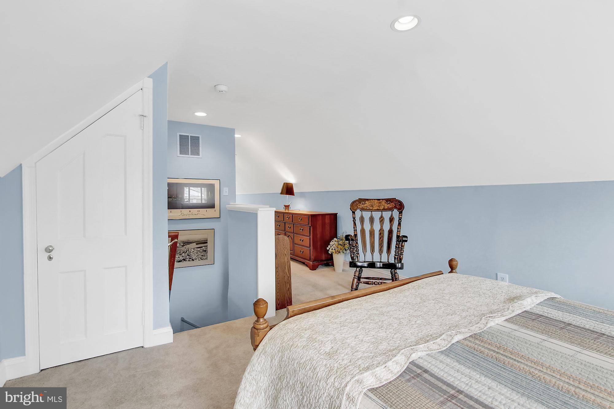403 Marlow Road Baltimore, MD 21218 - Photo 29 of 36 3rd floor suite/bedroom