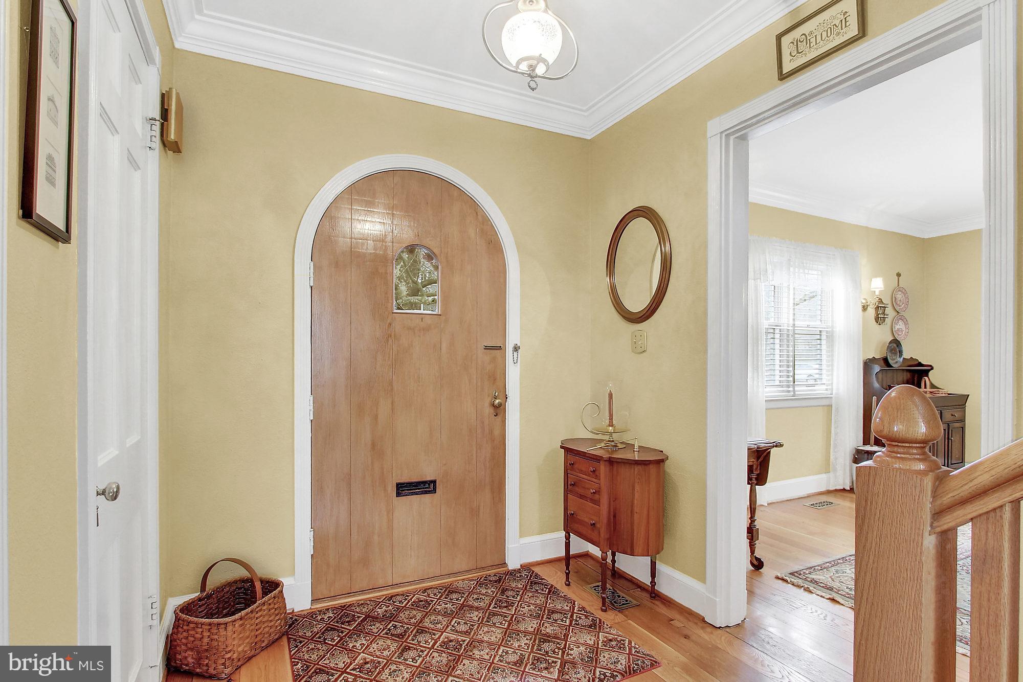 403 Marlow Road Baltimore, MD 21218 - Photo 4 of 36 Foyer