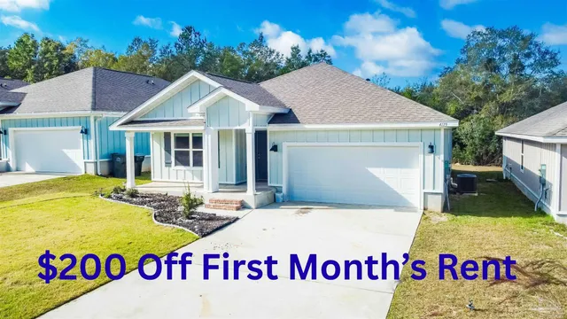 $2,200 | 4119 Whitetail Lane, Pensacola, FL 32526