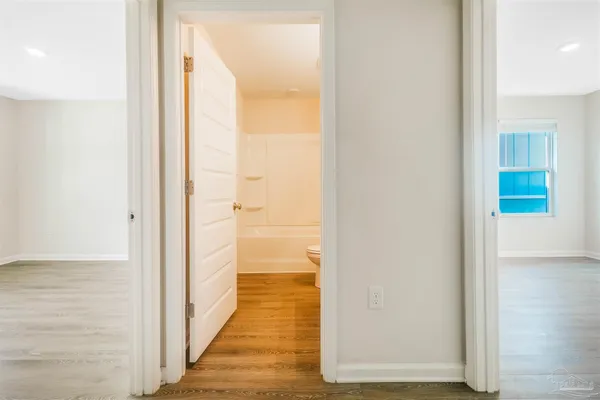 $2,200 | 4119 Whitetail Lane, Pensacola, FL 32526