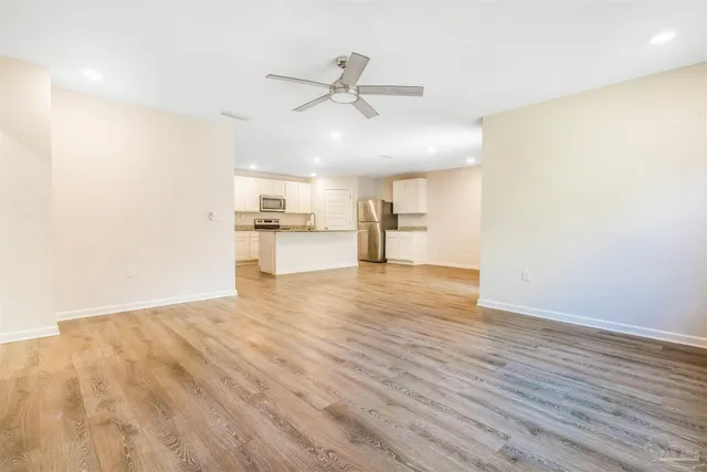 $2,200 | 4119 Whitetail Lane, Pensacola, FL 32526