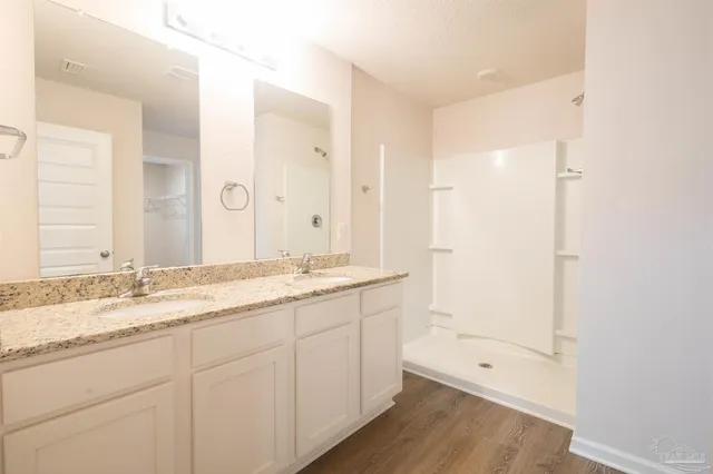 $2,200 | 4119 Whitetail Lane, Pensacola, FL 32526