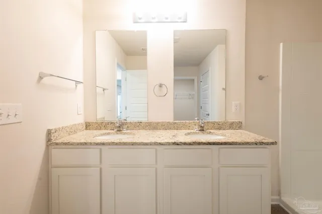 $2,200 | 4119 Whitetail Lane, Pensacola, FL 32526