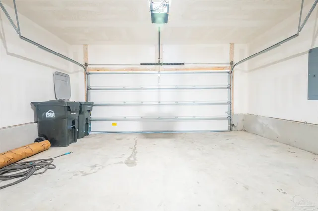 $2,200 | 4119 Whitetail Lane, Pensacola, FL 32526