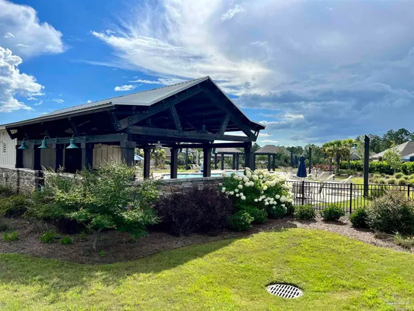 $2,200 | 4119 Whitetail Lane, Pensacola, FL 32526