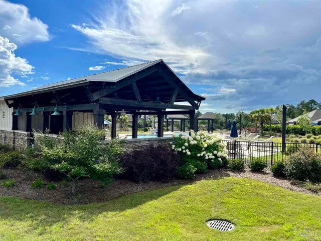 $2,200 | 4119 Whitetail Lane, Pensacola, FL 32526