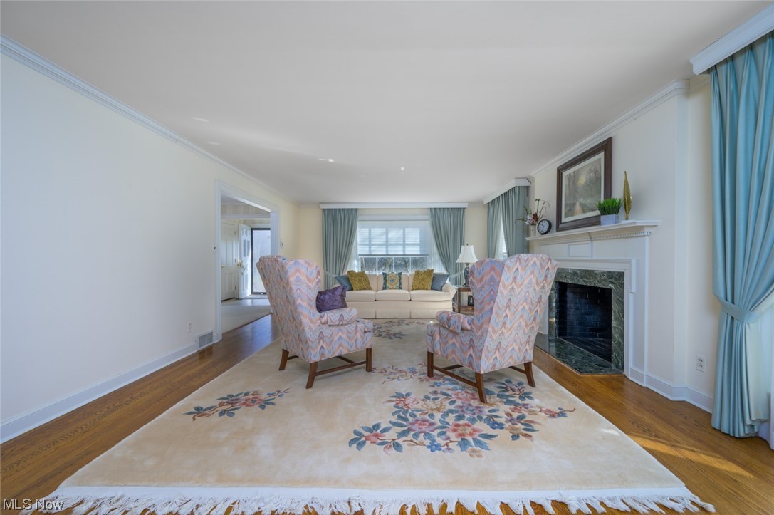 3030 Roundwood Road Hunting Valley, OH 44022 - Photo 9 of 35 Light and airy for entertaining or relaxing